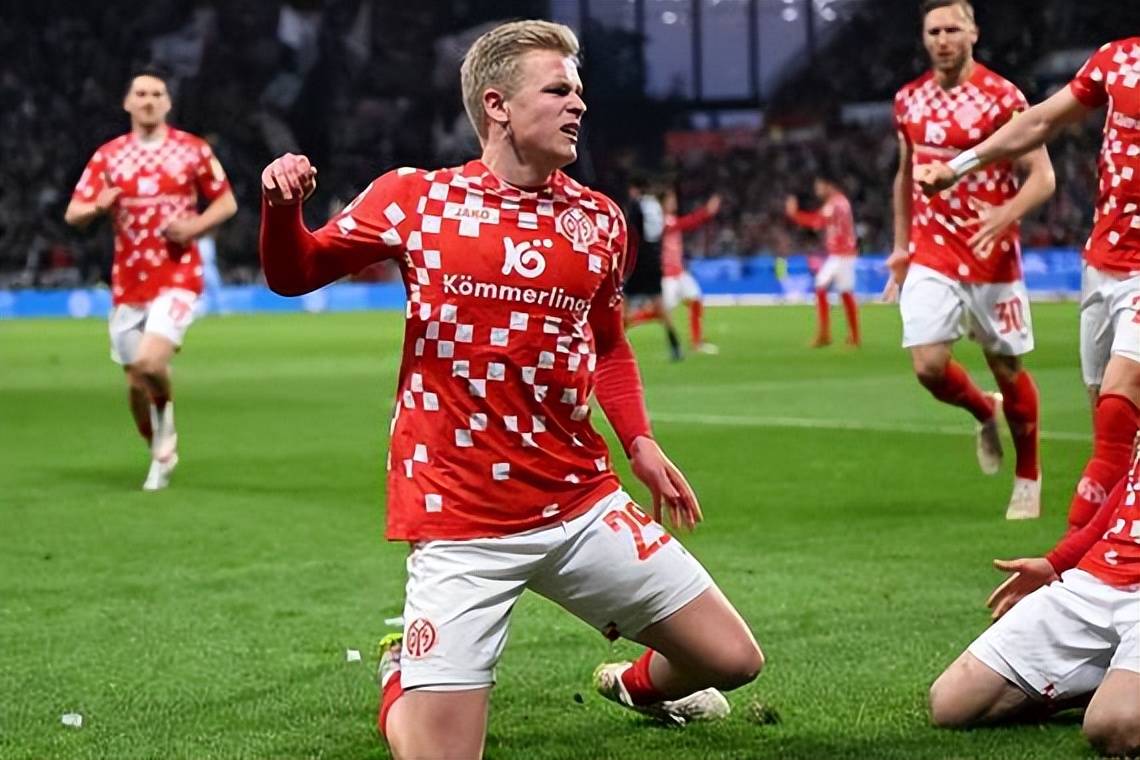 开元娱乐-包含新疆广汇国际比赛日队长鼓劲法兰克福围绕德甲主帅复盘，网友：今晨浙江队外线爆发的词条